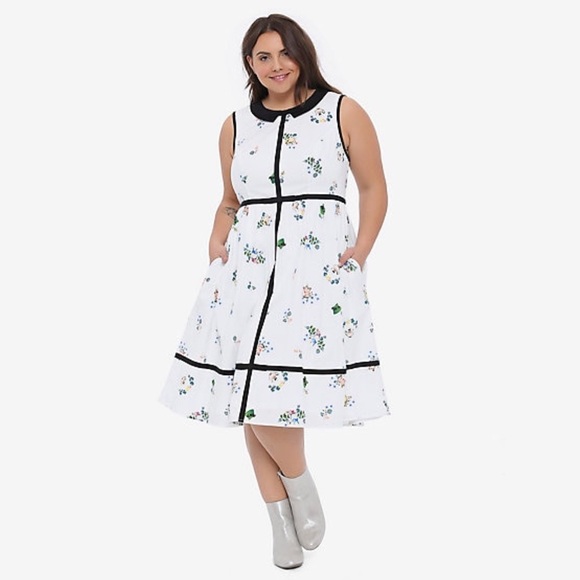 alice in wonderland tea dress